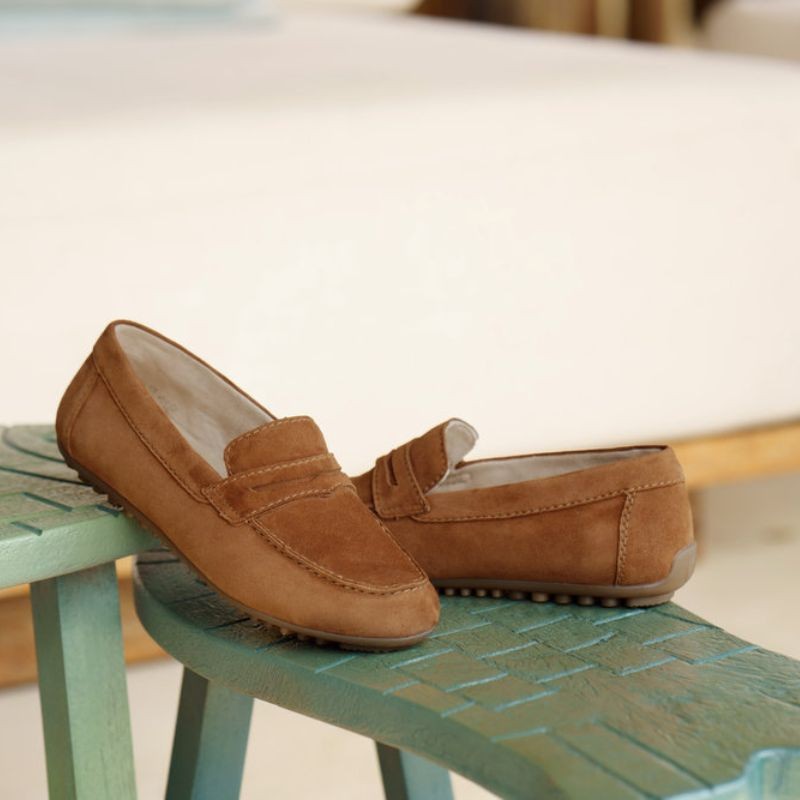 Γυναικεία ανατομικά loafers Remonte από ταμπά καστόρι δέρμα σε μεγάλα νούμερα