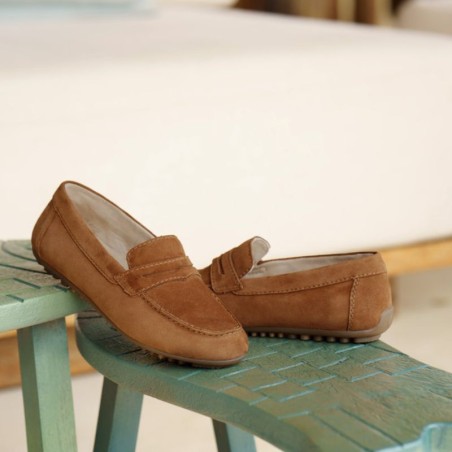 Γυναικεία ανατομικά loafers Remonte από ταμπά καστόρι δέρμα σε μεγάλα νούμερα