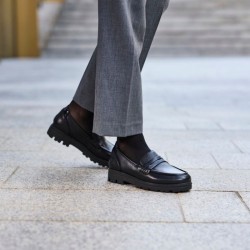 Μαύρα γυναικεία ανατομικά ματ loafers Rieker, σε γυναικεία παπούτσια μεγάλα νούμερα.