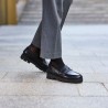 Μαύρα γυναικεία ανατομικά ματ loafers Rieker, σε γυναικεία παπούτσια μεγάλα νούμερα.
