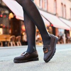 Σκούρα καφέ γυναικεία ανατομικά σουέντ loafers Rieker γυναικεία παπούτσια μεγάλα νούμερα.
