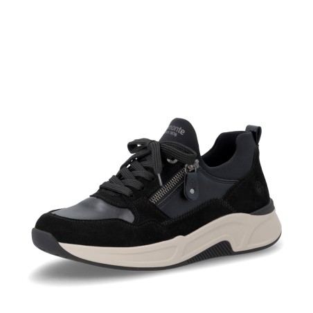 Μαύρα γυναικεία ανατομικά slip-on sneakers remonte σε γυναικεία παπούτσια μεγάλα νούμερα.